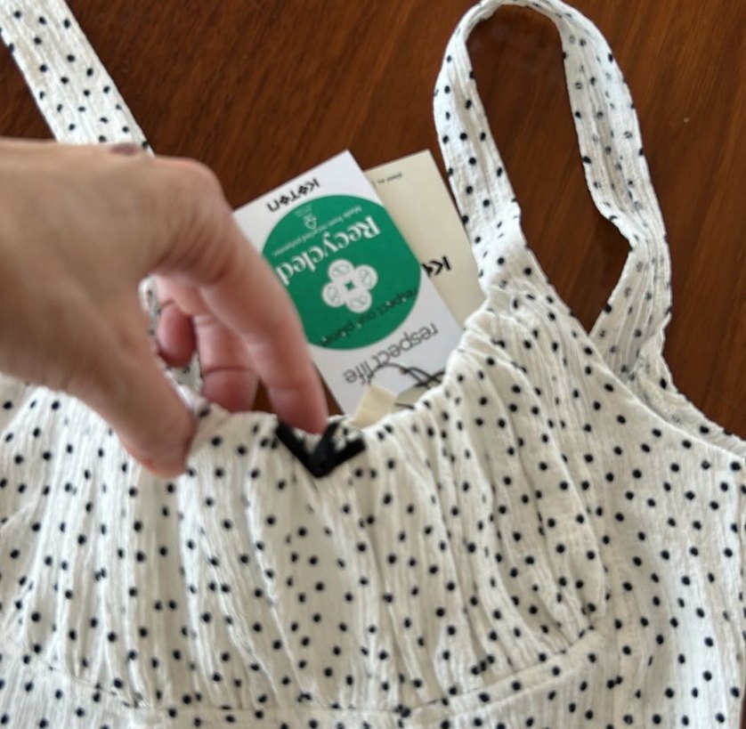 Beyaz Puantiyeli Düğmeli Mini Bluz - Görsel 3