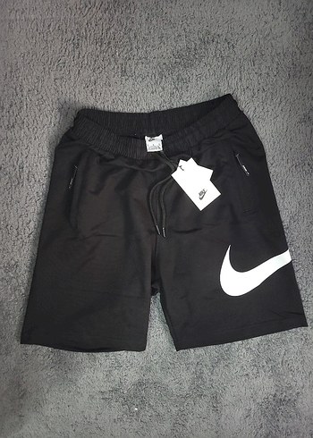 Nike SWOOSH Şort
