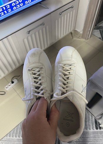 Beyaz Bağcıklı Spor Ayakkabı - Görsel 4