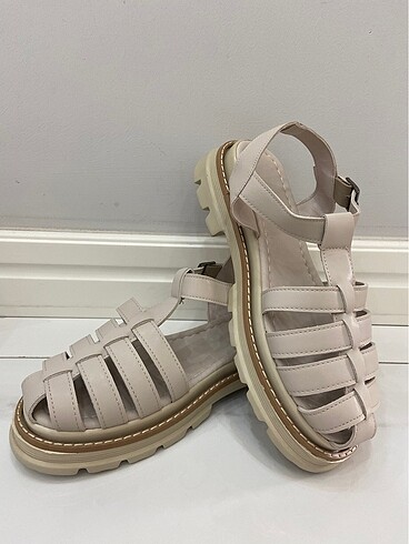 Zara Zara Bej Kadın Sandalet