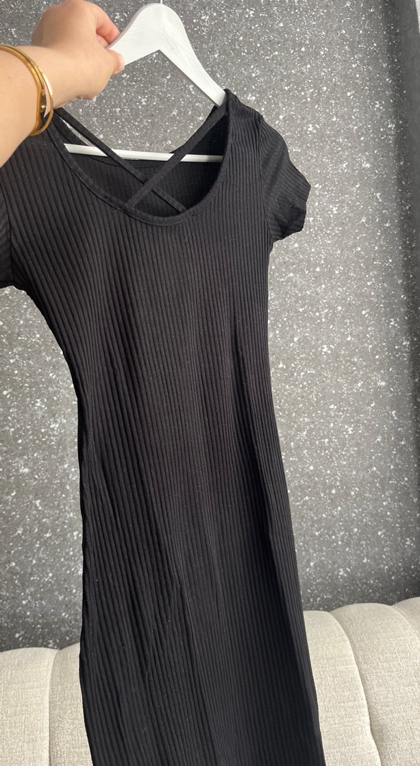 Siyah elbise - Görsel 3