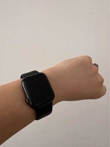 APPLE WATCH 6 40 mm COK İYİ DURUMDA