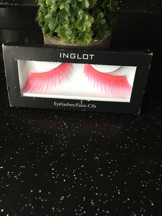 INGLOT????