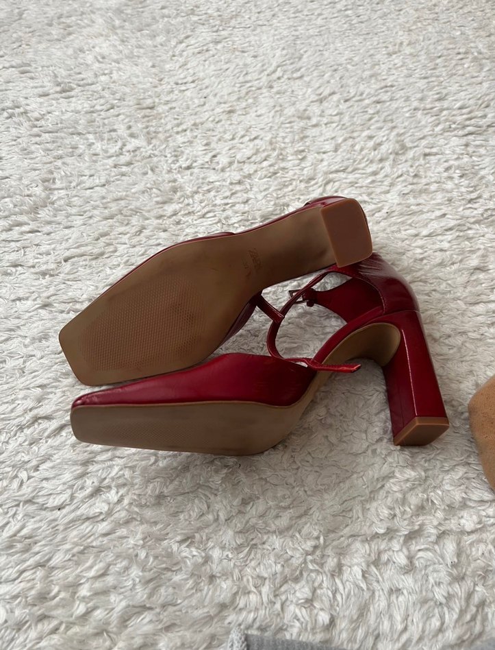 Zara Kırmızı Parlak Kadın Topuklu Ayakkabı - Görsel 3
