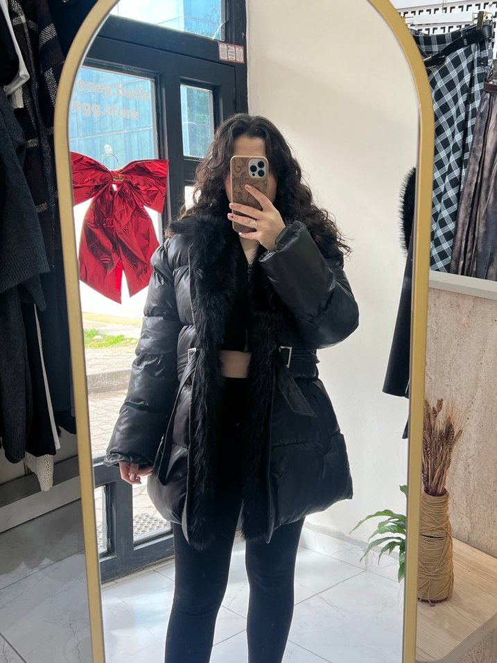 Siyah Deri Kürklü Kemerli Kaban - Görsel 3