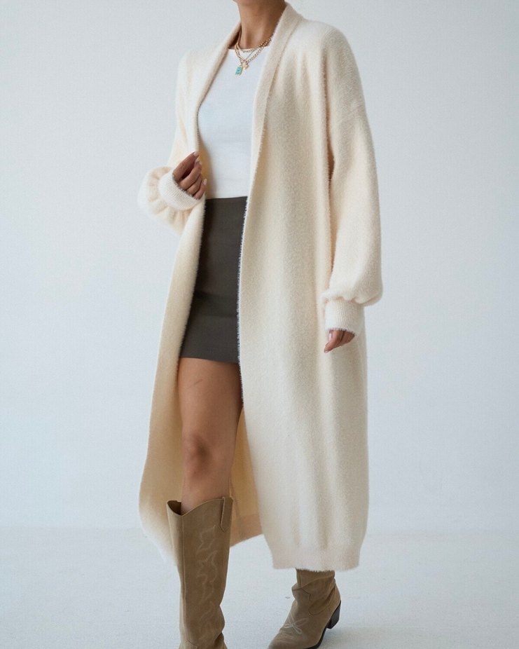 Uzun Kollu Beyaz Rahat Hırka - Görsel 2