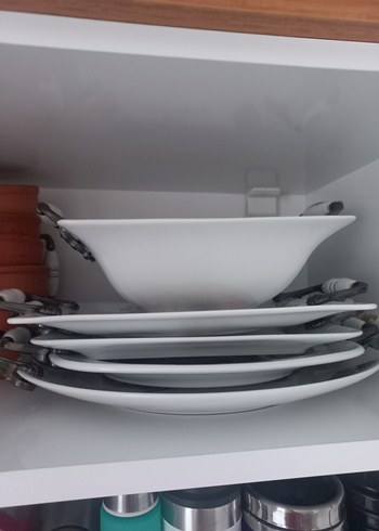 Beyaz Desenli Kulplu Porselen Servis Tabağı - Görsel 3