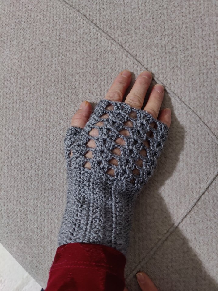Gri Örgü Bohem Kadın Eldiveni - Görsel 3