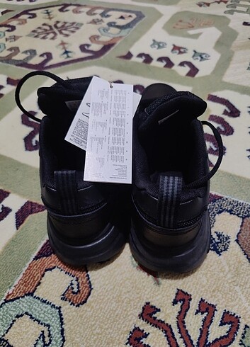 Adidas koşu ayakkabısı 