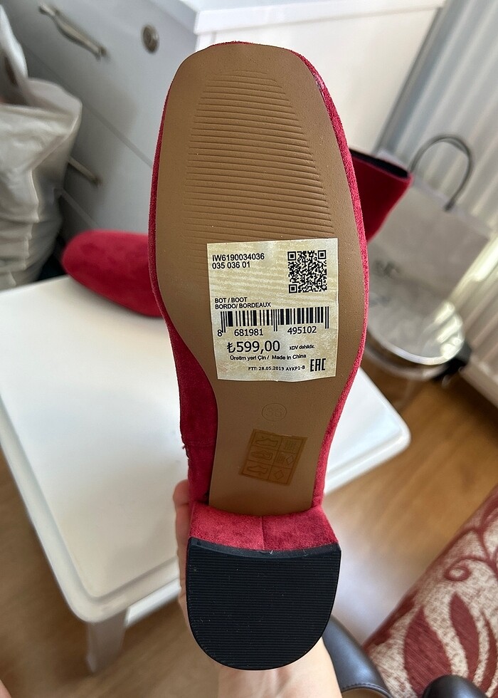 İpekyol Kırmızı Süet Bot - Görsel 3