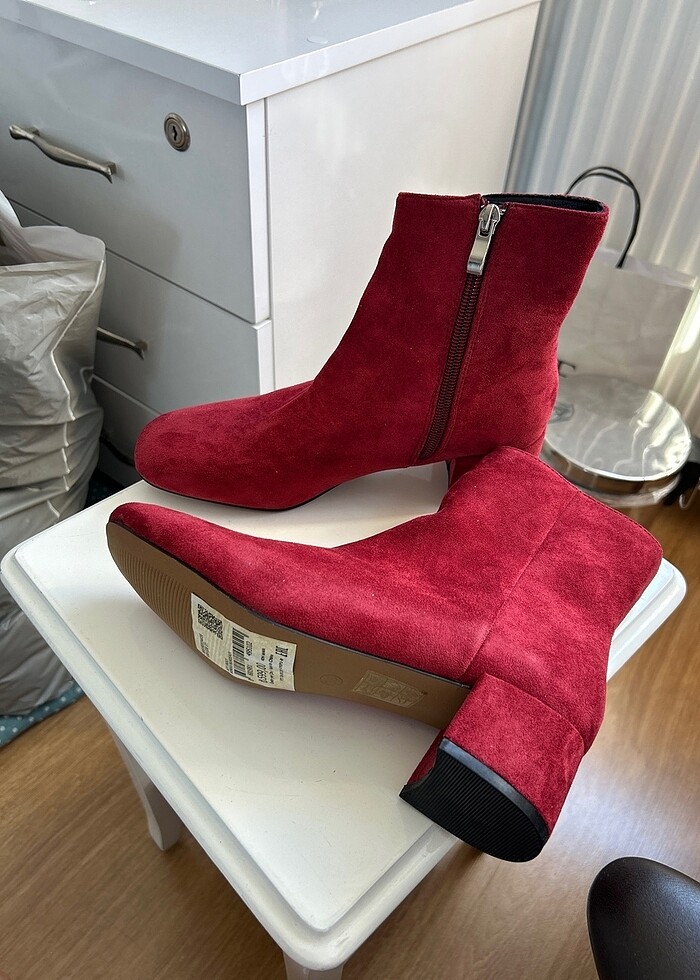 İpekyol Kırmızı Süet Bot - Görsel 2