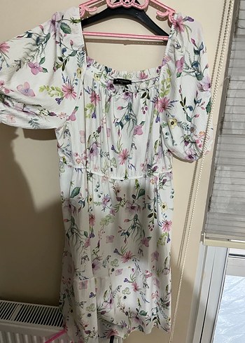 Beyaz Çiçek Desenli Bohem Midi Elbise - Görsel 3