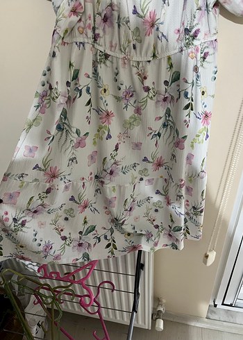 Beyaz Çiçek Desenli Bohem Midi Elbise - Görsel 2