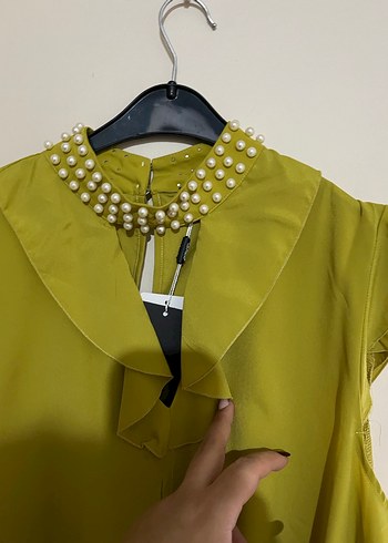 İnci Detaylı Fırfırlı Kolsuz Yeşil Bluz - Görsel 4