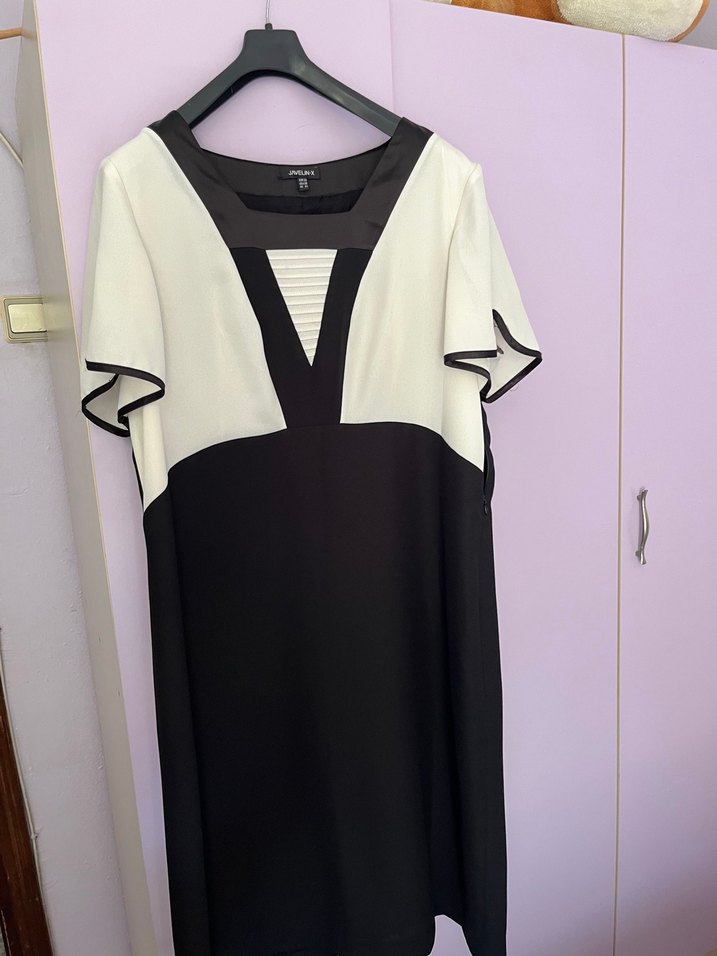 V Yaka Siyah-Beyaz Midi Ofis Elbisesi - Görsel 4