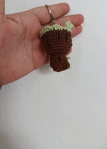 Kahverengi Örgü Anahtarlık (Groot) - Görsel 2