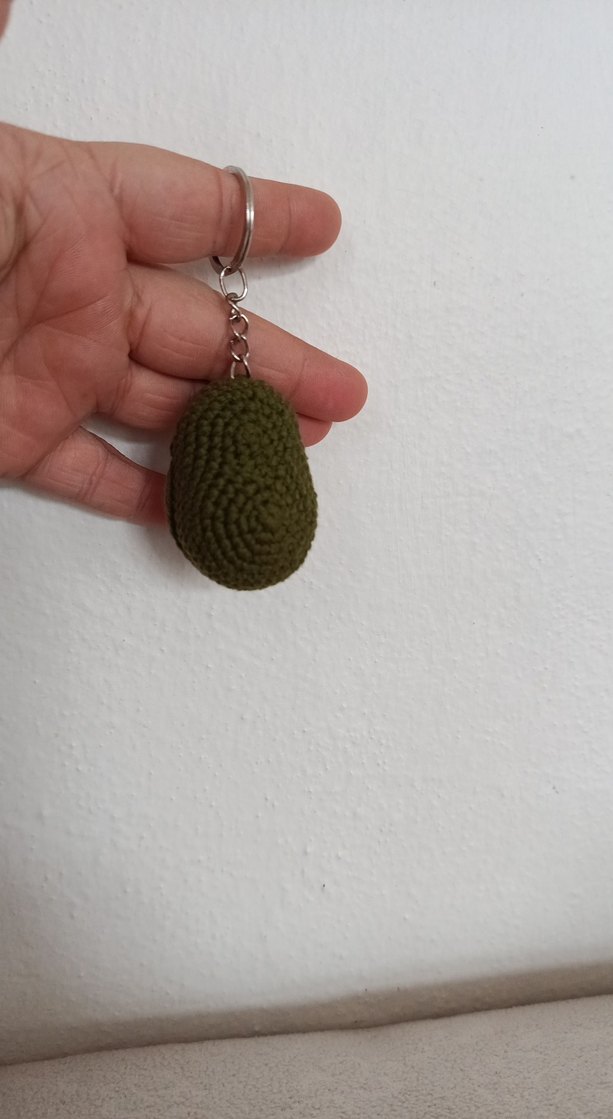 Renkli Örgü Avokado Anahtarlık - Görsel 2