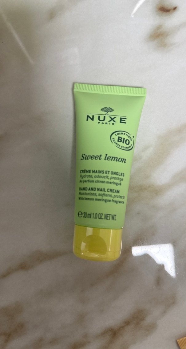 NUXE Sweet Lemon El  Kremi ve lip stick set - Görsel 2