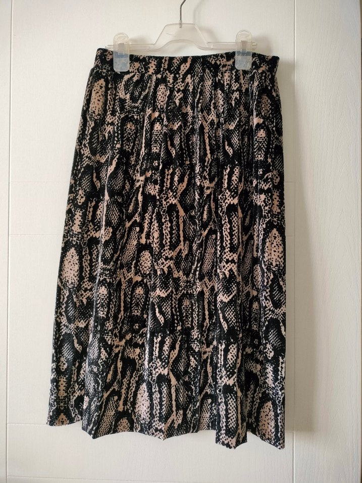 Yılan Desenli Uzun Pilili Kadın Etek - Görsel 4