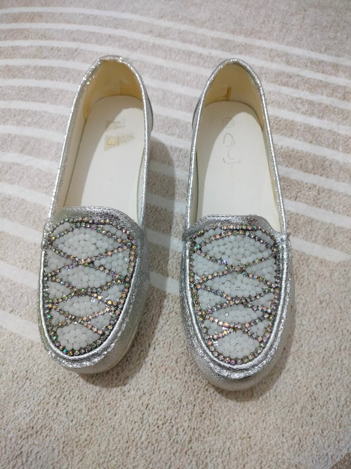 Simli Kadın Babet - Görsel 2