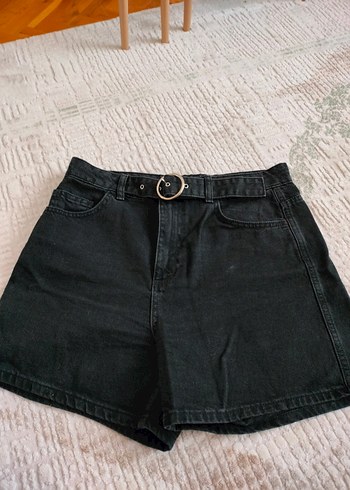 Siyah Kemerli Kadın Kot Şort - Görsel 4