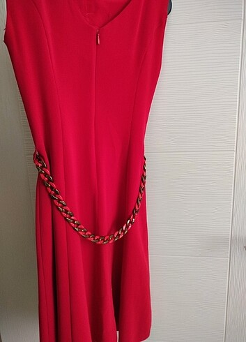 Kırmızı elbise  - Görsel 5