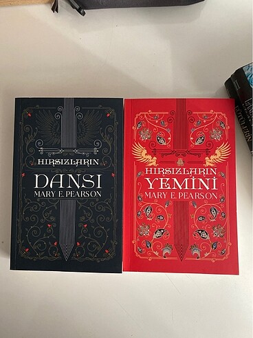 Hırsızların Dansı ve Hırsızların Yemini