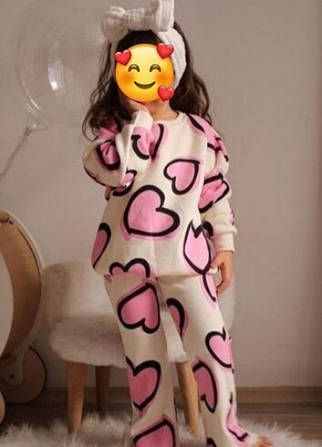 6 Yaş Beden KALP DESENLİ TAYTLI ÇOCUK TAKIM