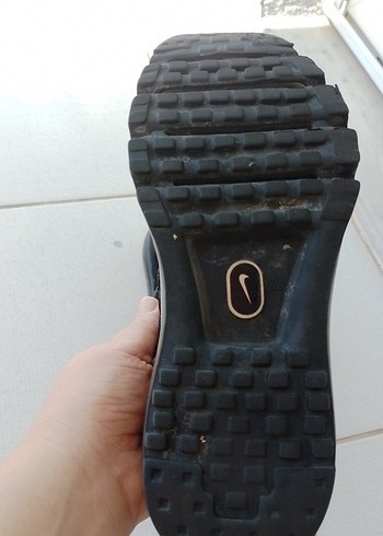 Nike Siyah Bağcıklı Kadın Spor Ayakkabı