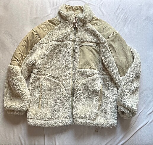 Bershka Peluş Mont