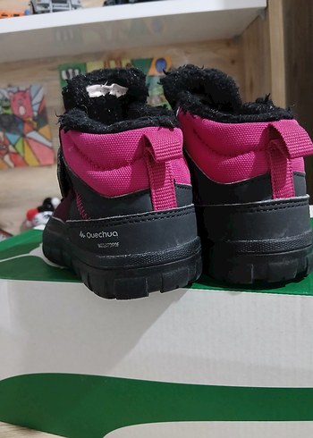 25 Beden Kız Çocuk Mor Kaydırmaz Bantlı Bot