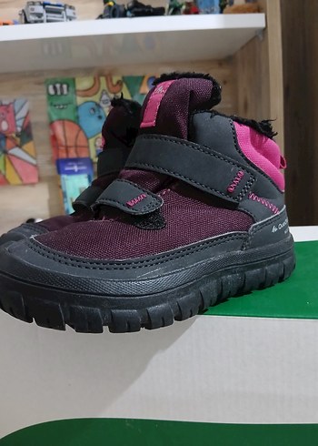 Decathlon Kız Çocuk Mor Kaydırmaz Bantlı Bot
