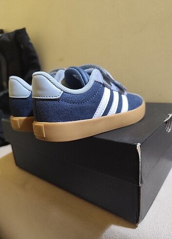 25 Beden lacivert Renk Adidas orjinal spor ayakkabı orjinal
