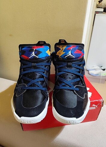 36 Beden siyah Renk Nike Jordan orjinal spor ayakkabı