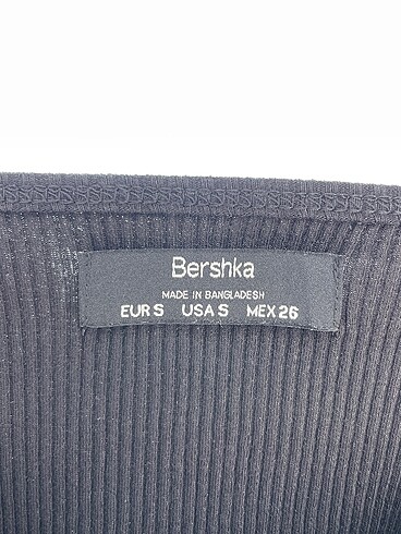 s Beden siyah Renk Bershka Mini Üst %70 İndirimli.