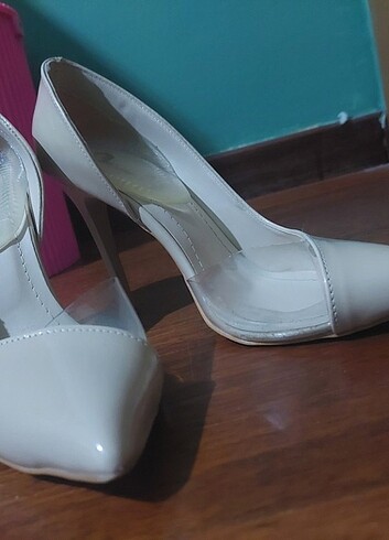 Bambi Bej stiletto