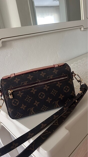 Louis Vuitton Çanta louis vuitton