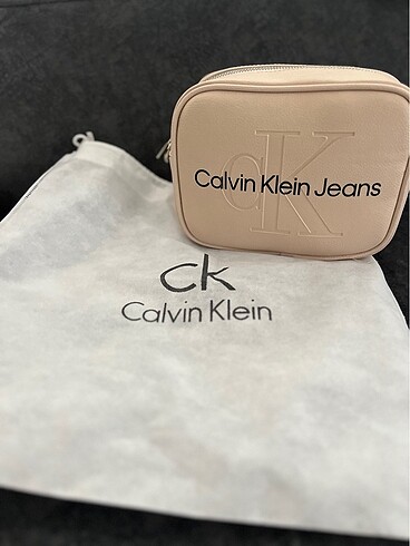 Calvin Klein çanta