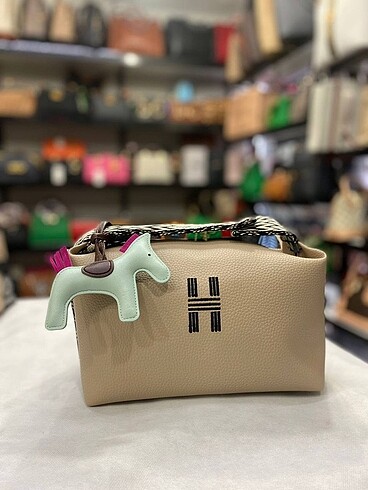 Beden Hermes atlı çanta