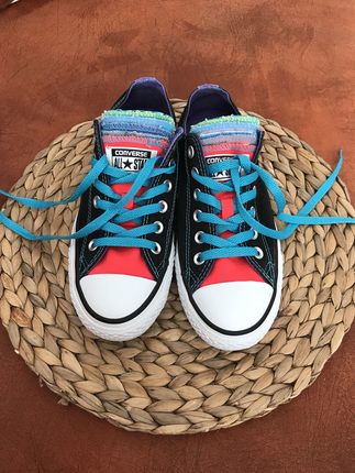 Converse Farklı :)
