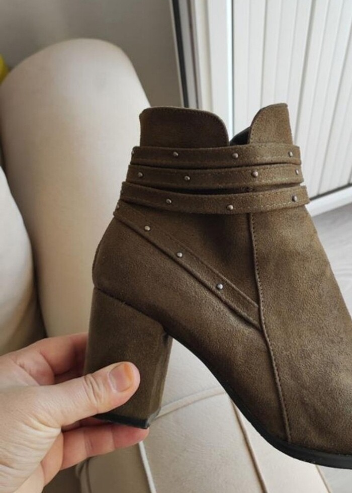 Kadın bot bir kez giyildi  - Görsel 2