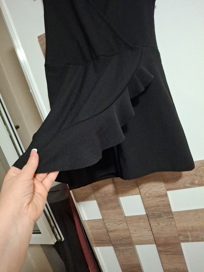 Siyah Drapeli V Yakalı Mini Kadın tulum - Görsel 3