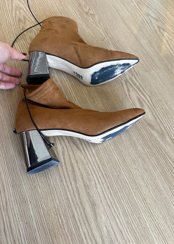 Bej Süet Stiletto Topuklu Kadın Bot - Görsel 6