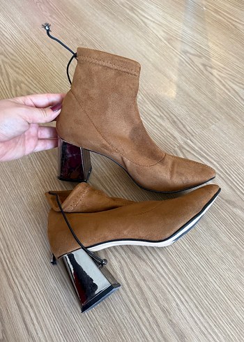 Bej Süet Stiletto Topuklu Kadın Bot - Görsel 7