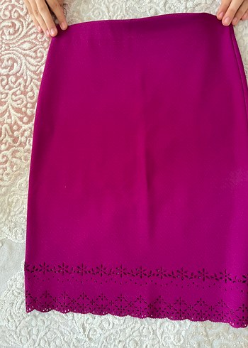 Quzu Dantel Detaylı Pembe Midi Kalem Etek