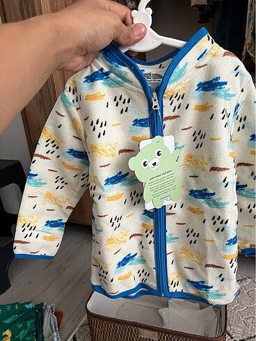 Polar sweatshirt