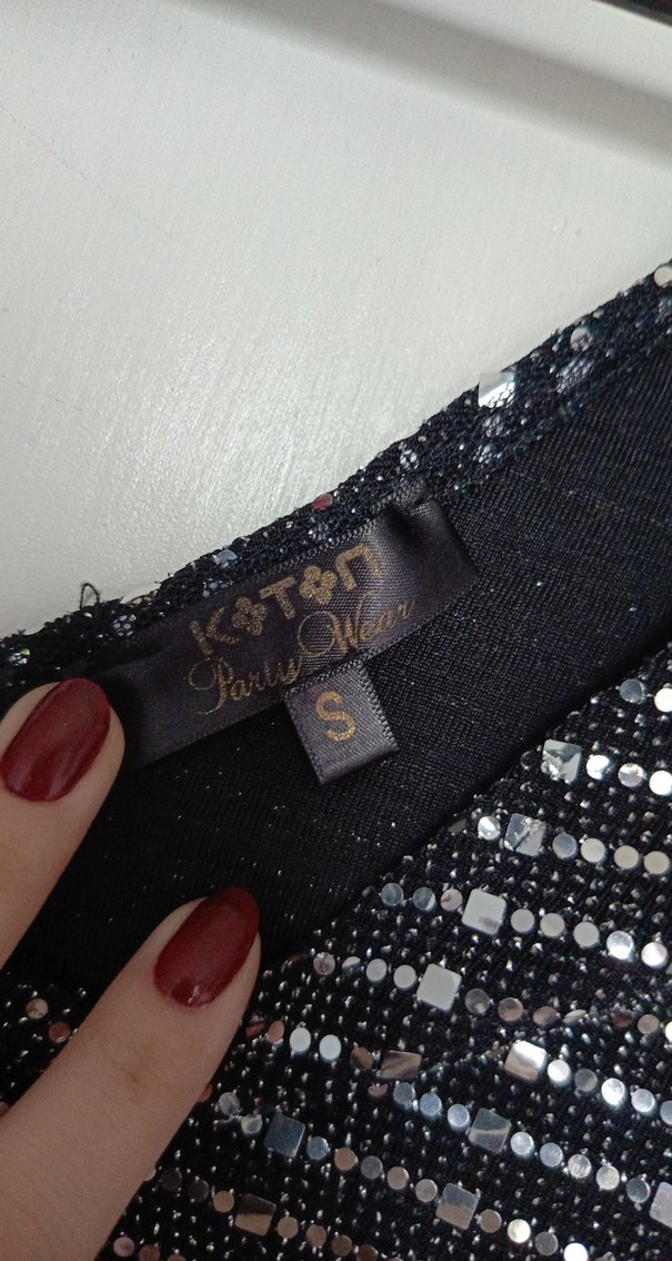 Sıfır, Koton Parlak Siyah Çizgili Pullu V Yaka Bluz - Görsel 2