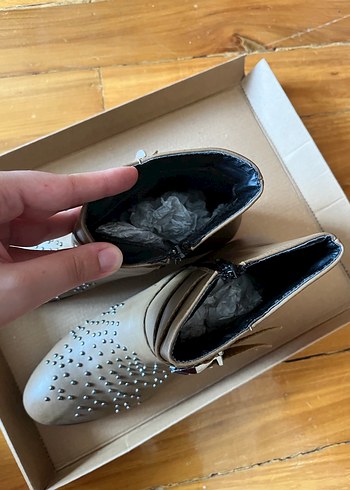 Bohem Tarz Kadın Bot - Görsel 4