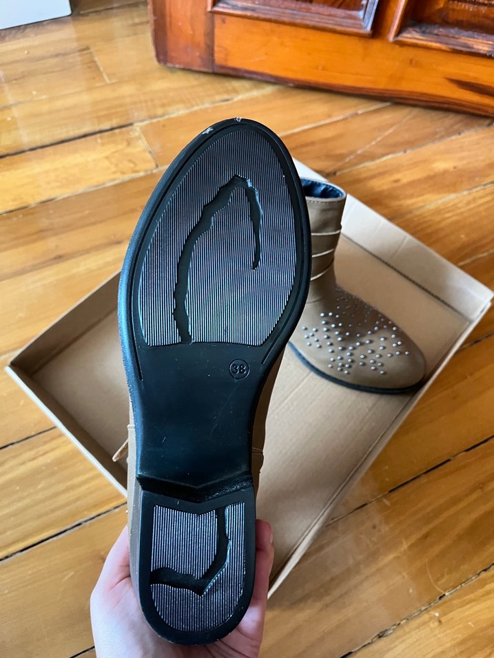 Bohem Tarz Kadın Bot - Görsel 2