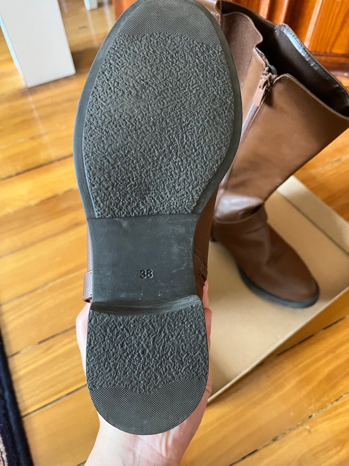 Kahverengi Deri Tokalı Kadın Çizme - Görsel 2